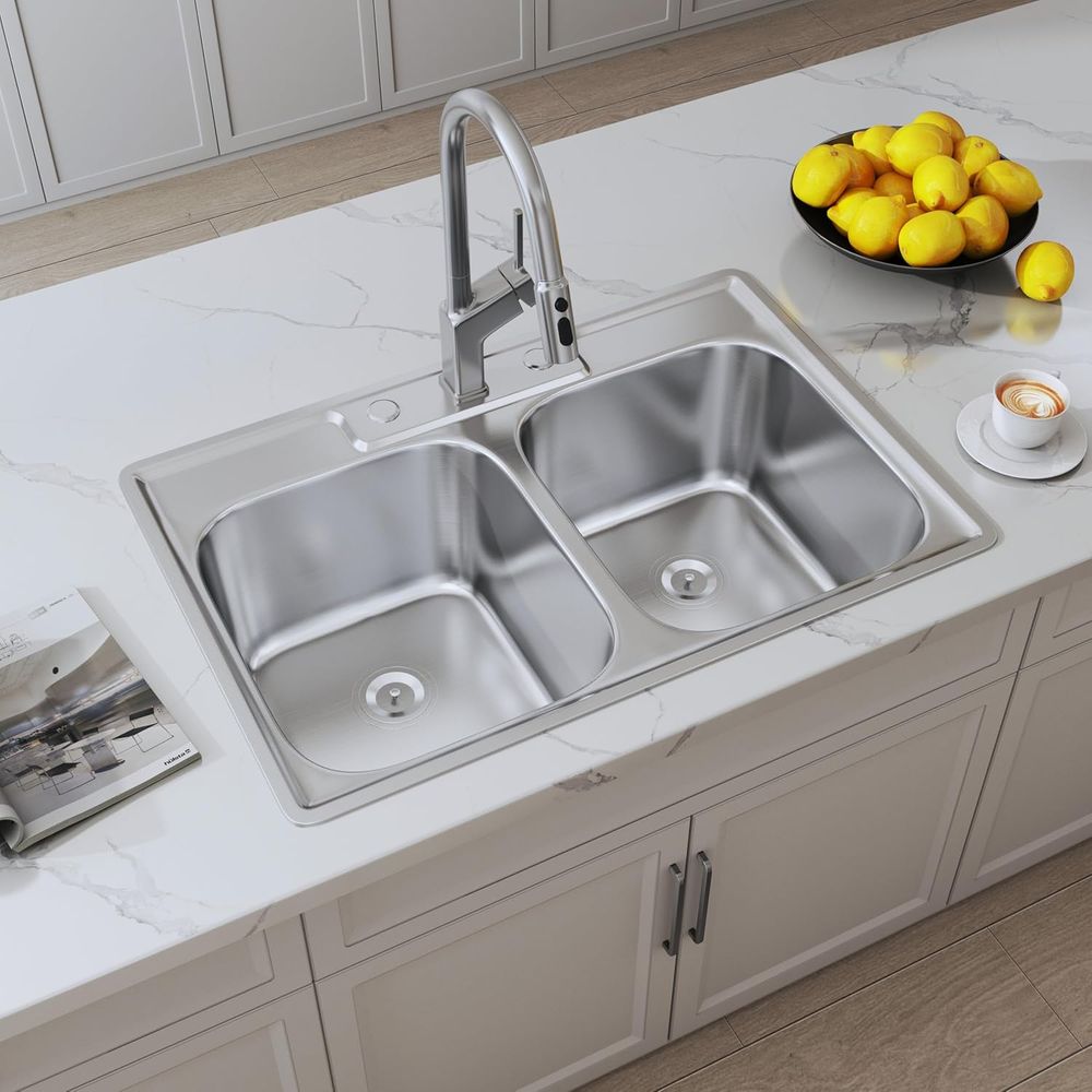 Commercial Kitchen Double Sink - 33×22ステンレス製ダブルボウルキッチンシンク、50/50分割、18ゲージ、業務用サテン仕上げ、3穴
