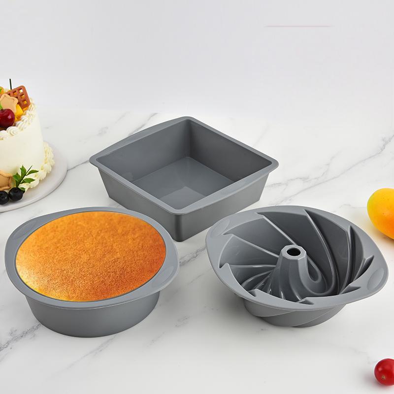 シリコン製スクエア4個型ケーキパン、ノンスティックブラウニー - Commercial Kitchen Cooking のレビューと価格